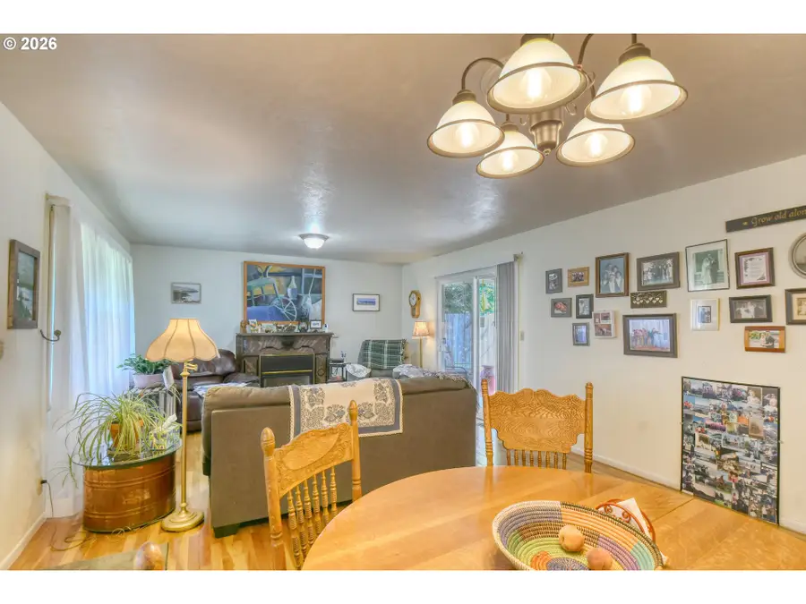 709 S Mill St, Milton Freewater, OR 97862 - #3