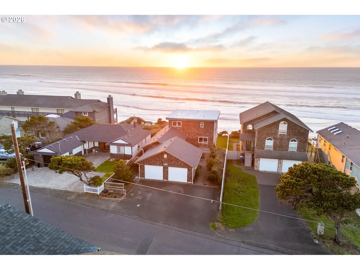 2151 NW Inlet Ave, Lincoln City, OR 97367 - #1