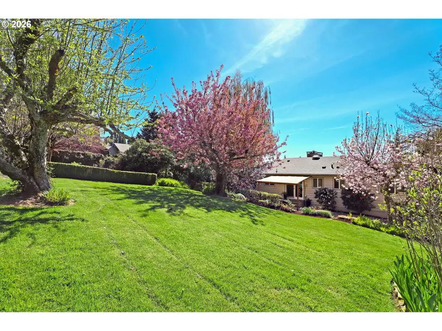 7021 SW Canyon Ln, Portland, OR 97225 - #2