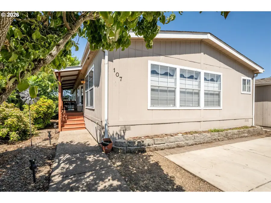 1699 N Terry St #107, Eugene, OR 97402 - #2
