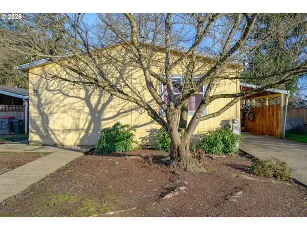 1282 E 3rd St #83, Lafayette, OR 97127