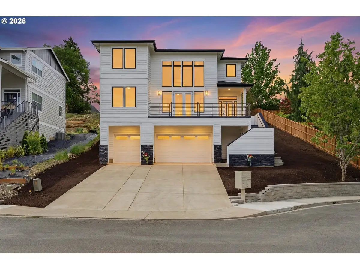 988 NW Baker Crest Ct, McMinnville, OR 97128 - #1