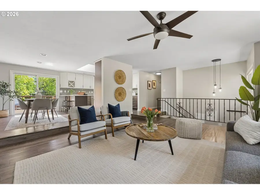 8370 SW 74th Ave, Portland, OR 97223 - #2