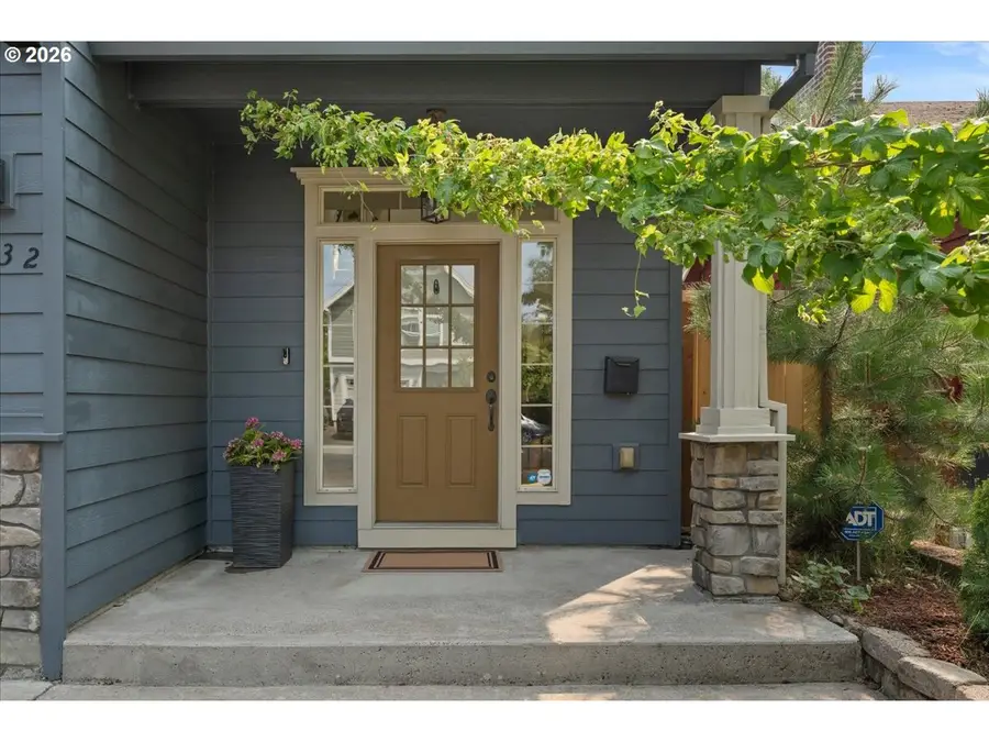 7932 N Seward Ave, Portland, OR 97217 - #2