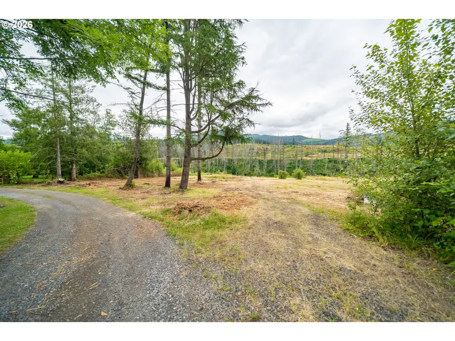 35220 N Santiam Hwy Se, Gates, OR 97346 - #2