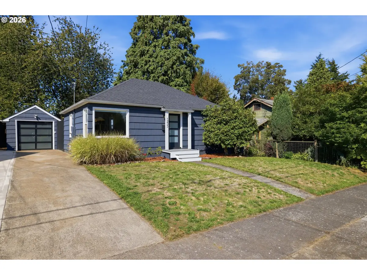 1233 NE 76th Ave, Portland, OR 97213 - #1