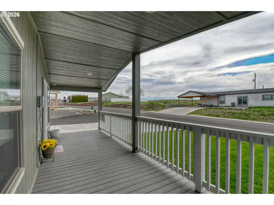 3027 SW Terrace Dr, Pendleton, OR 97801 - #3