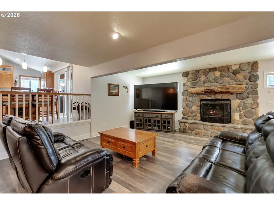 20558 SW Trails End Dr, Sherwood, OR 97140 - #3