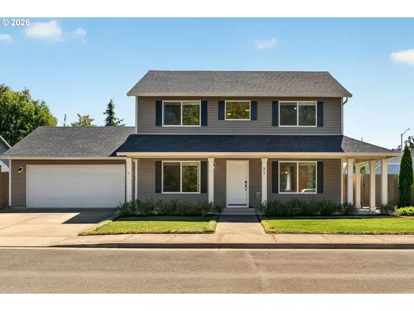809 Stowers Rd, Molalla, OR 97038