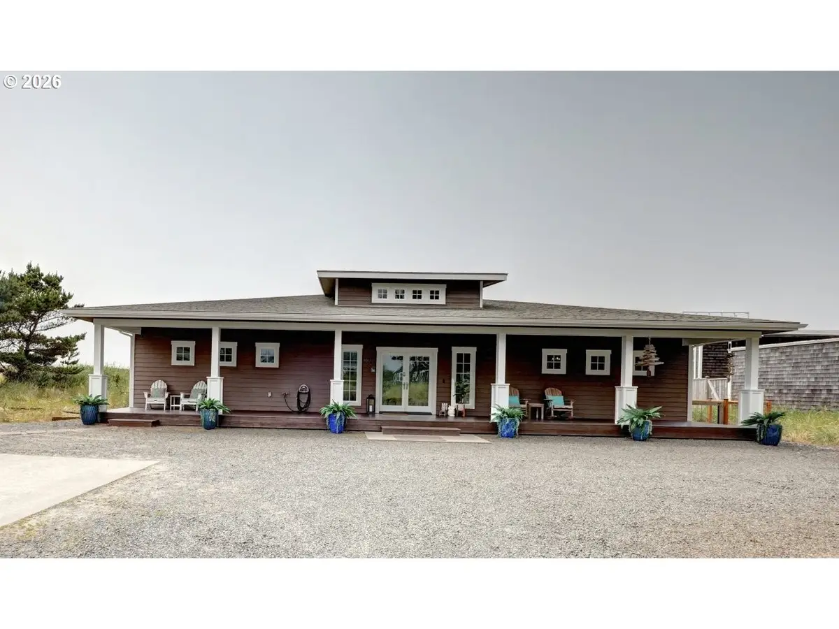 90022 Ocean Dr, Warrenton, OR 97146 - #1