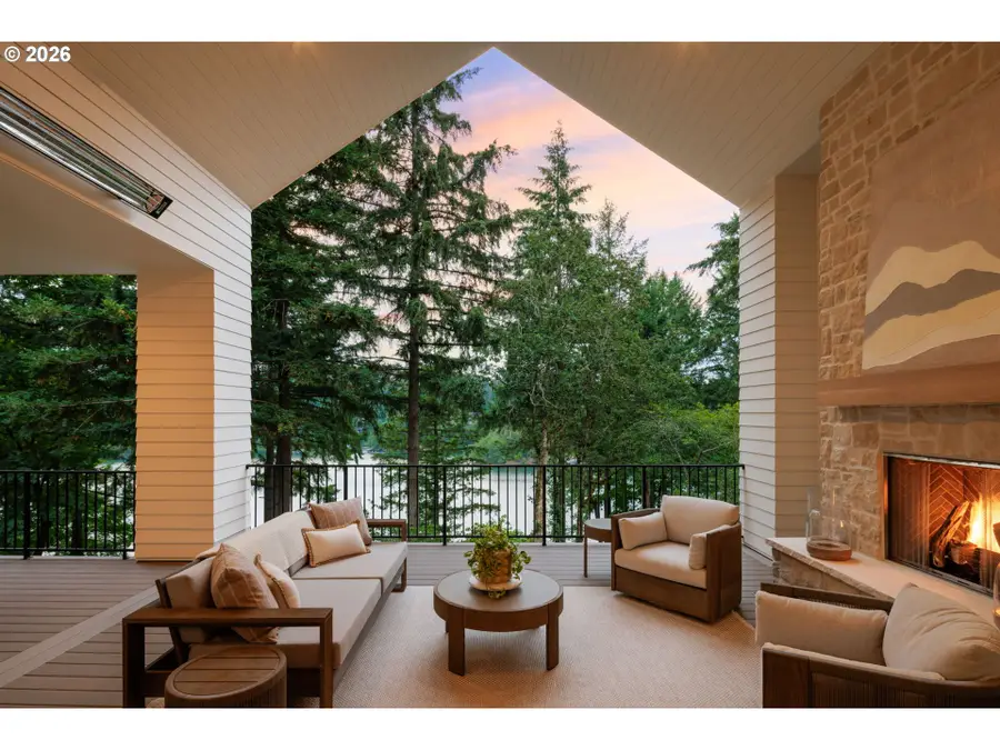 843 Terrace Dr, Lake Oswego, OR 97034 - #3