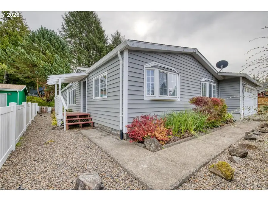 385 SE Anchor Ave, Depoe Bay, OR 97341 - #2