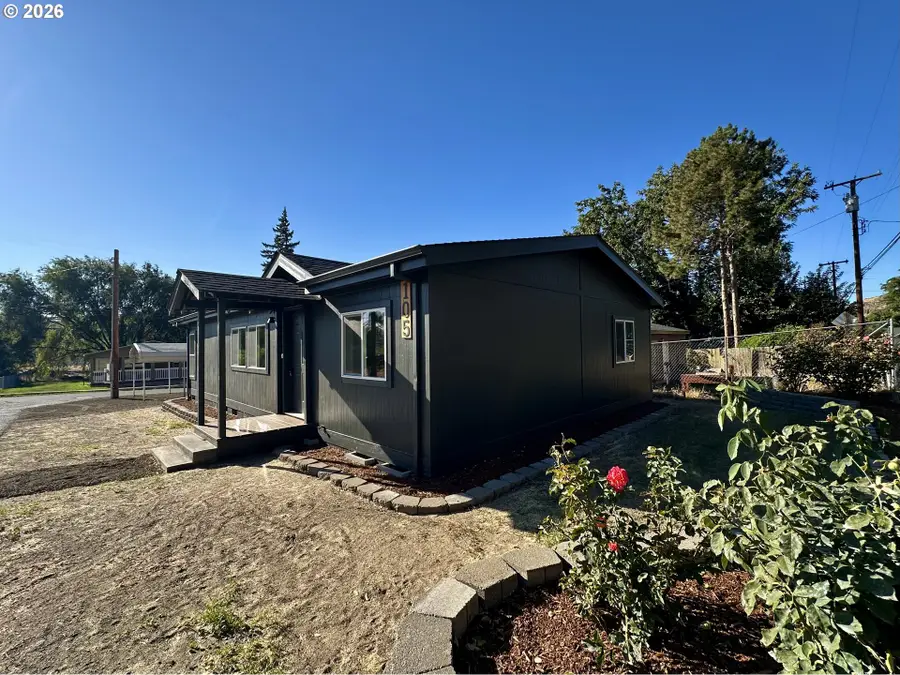105 Columbia Ave, Wishram, WA 98673 - #2