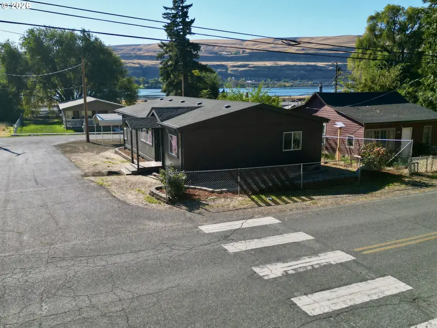 105 Columbia Ave, Wishram, WA 98673 - #3