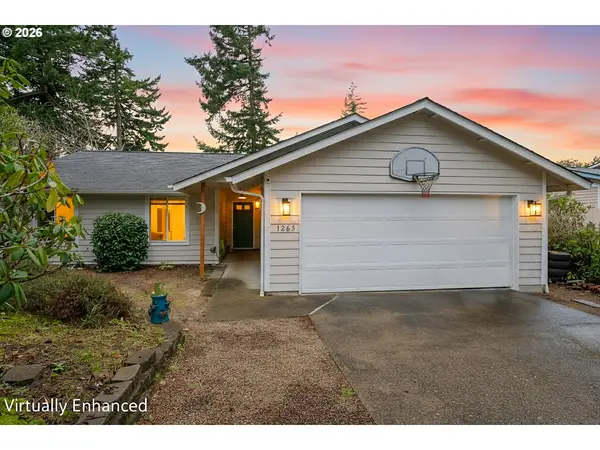 1265 Laurel St, Florence, OR 97439