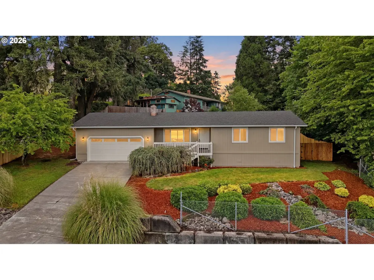 511 W 3rd St, La Center, WA 98629 - #1