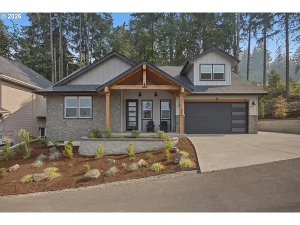 980 S 66th Pl, Springfield, OR 97478