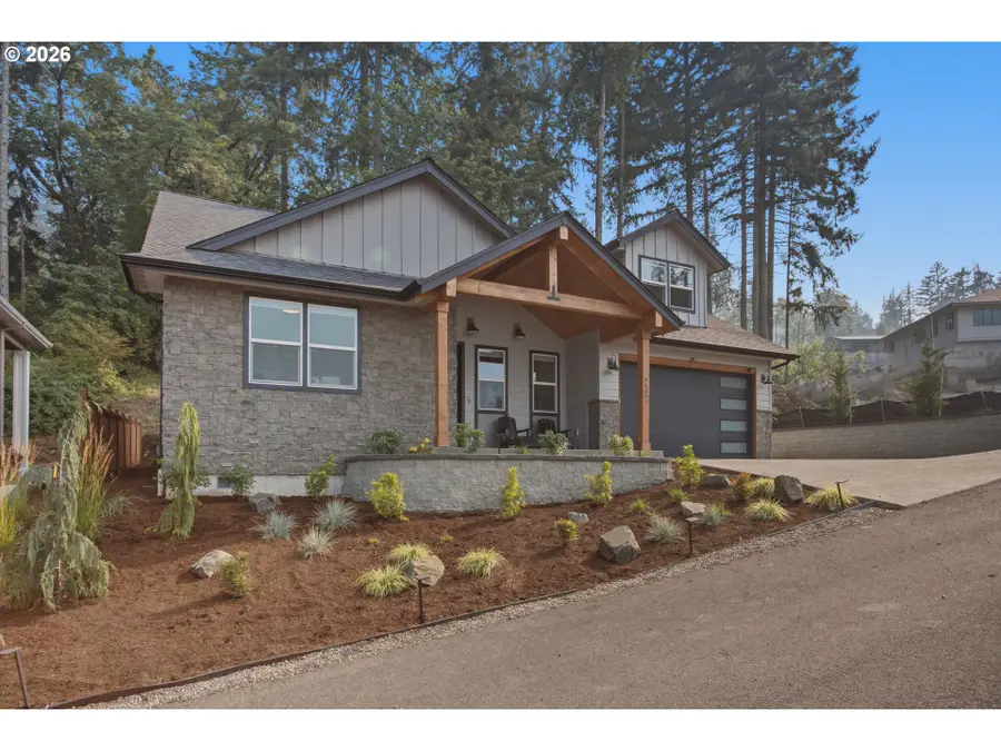 980 S 66th Pl, Springfield, OR 97478 - #2