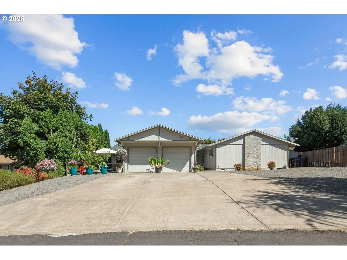 555 Hartke Loop, Oregon City, OR 97045 - #1