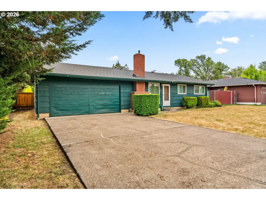 520 E 33rd Ave, Eugene, OR 97405 - #3