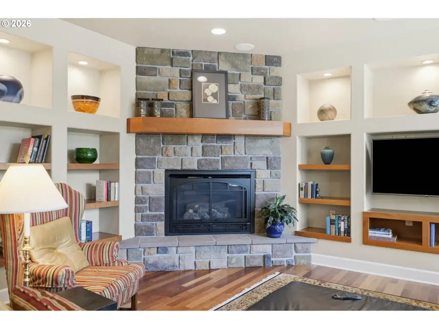 2260 Turnberry Ct, Eugene, OR 97401 - #3