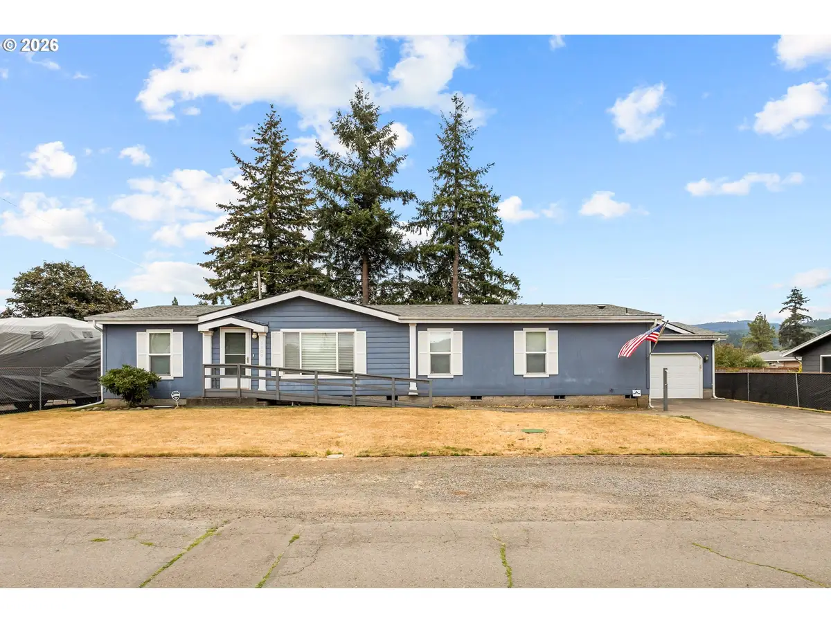 1100 SW 2nd Ave, Mill City, OR 97360 - #1