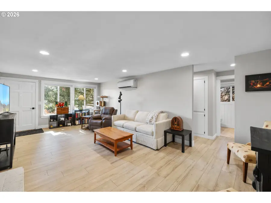 7975 SE Roots Rd, Milwaukie, OR 97267 - #2