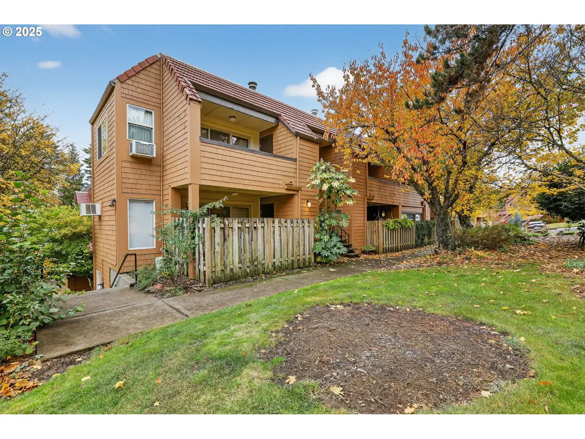 54 Oswego Summit #54, Lake Oswego, OR 97035 - Image #1