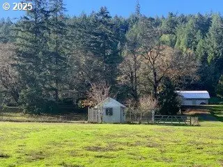 5979 Willis Creek Rd, Winston, OR 97496 - Image #1