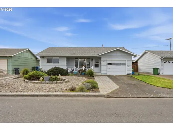 1841 Umpqua Rd, Woodburn, OR 97071