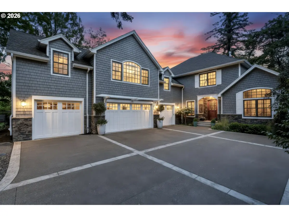 13264 Goodall Rd, Lake Oswego, OR 97034 - #1
