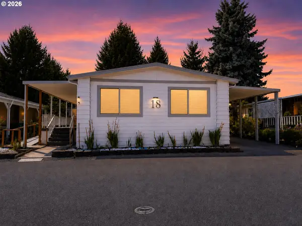 13640 SE Highway 212 #18, Clackamas, OR 97015