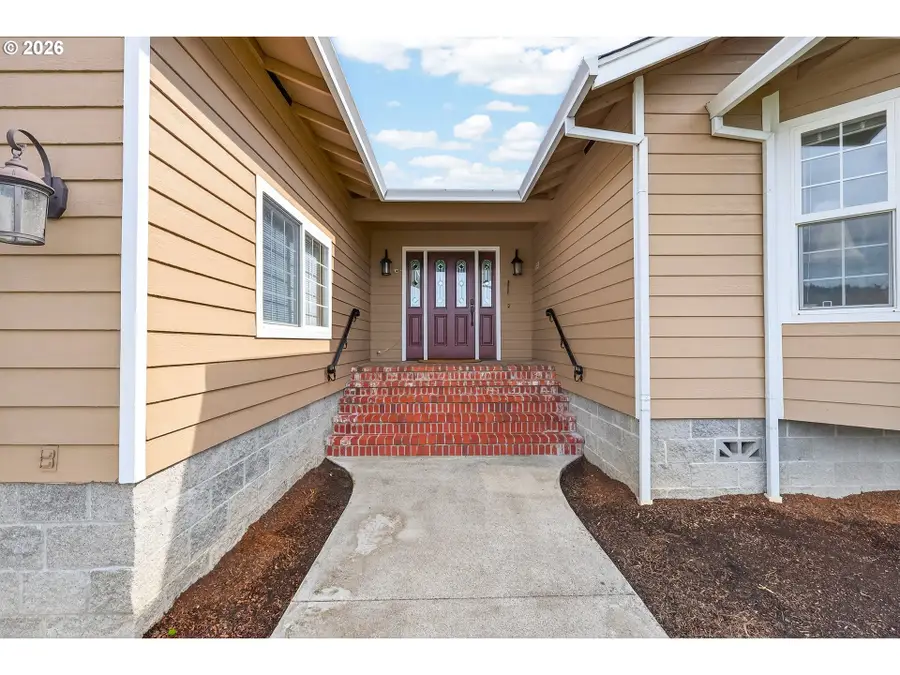 269 Bailey Dr, Roseburg, OR 97471 - #3