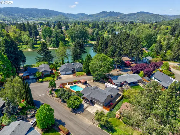 1308 NW Garden St, Roseburg, OR 97471