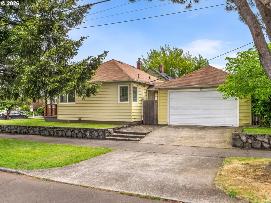 2040 N Rosa Parks Way, Portland, OR 97217 - #2