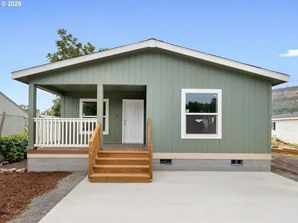 834 Floral Ct, TheDalles, OR 97058