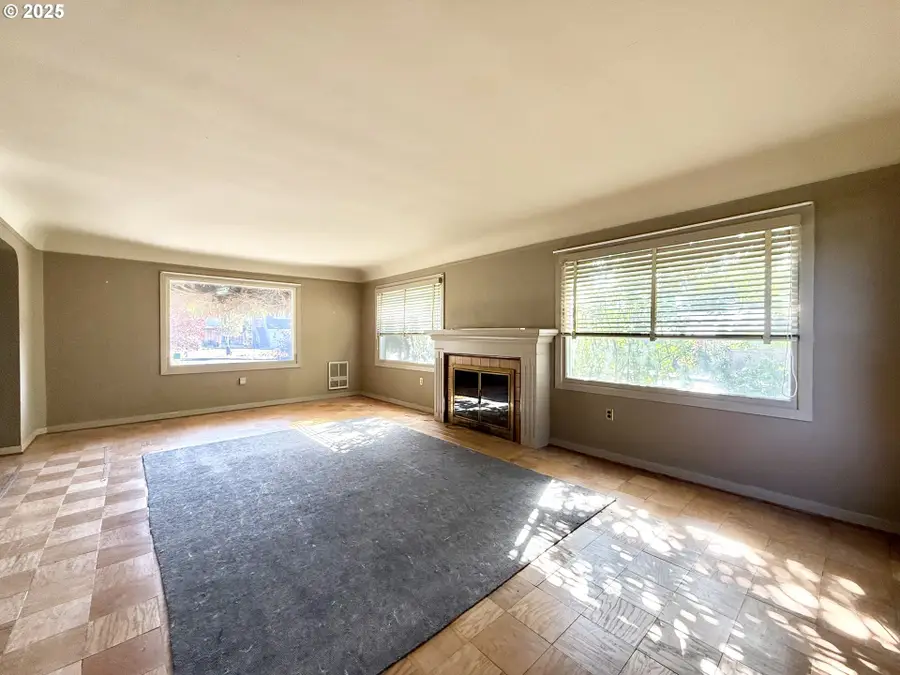 1014 NW 45th St, Vancouver, WA 98660 - Image #3