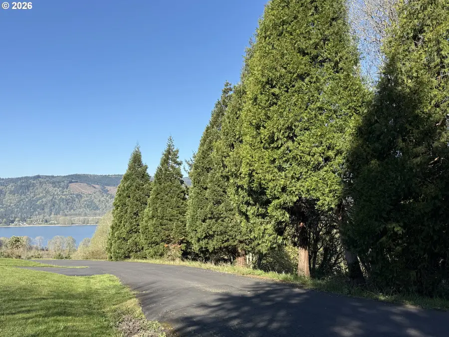 420 Topeka Rd, Kelso, WA 98626 - #3