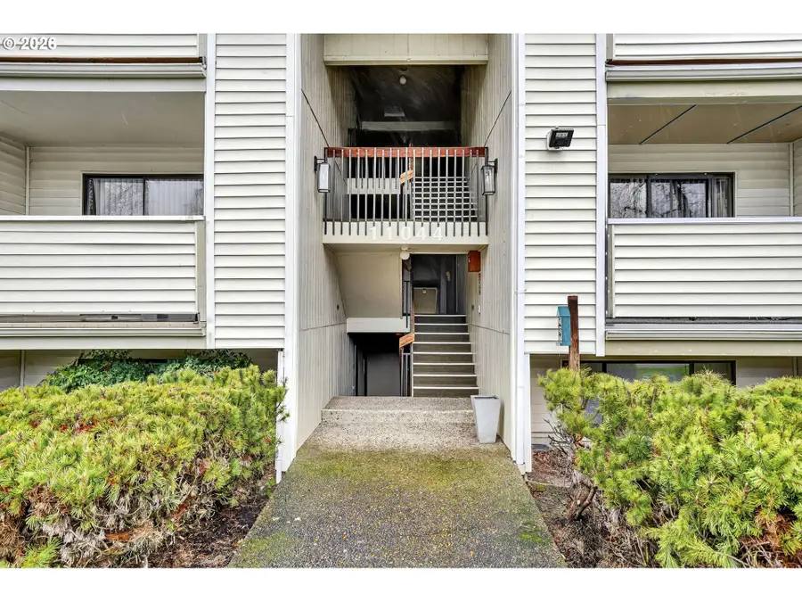 11044 SW Greenburg Rd #321, Portland, OR 97223 - #2