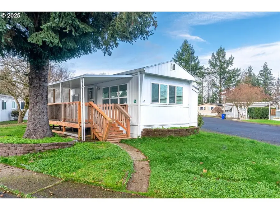 570 N 10th Ave #75, Cornelius, OR 97113 - Image #2