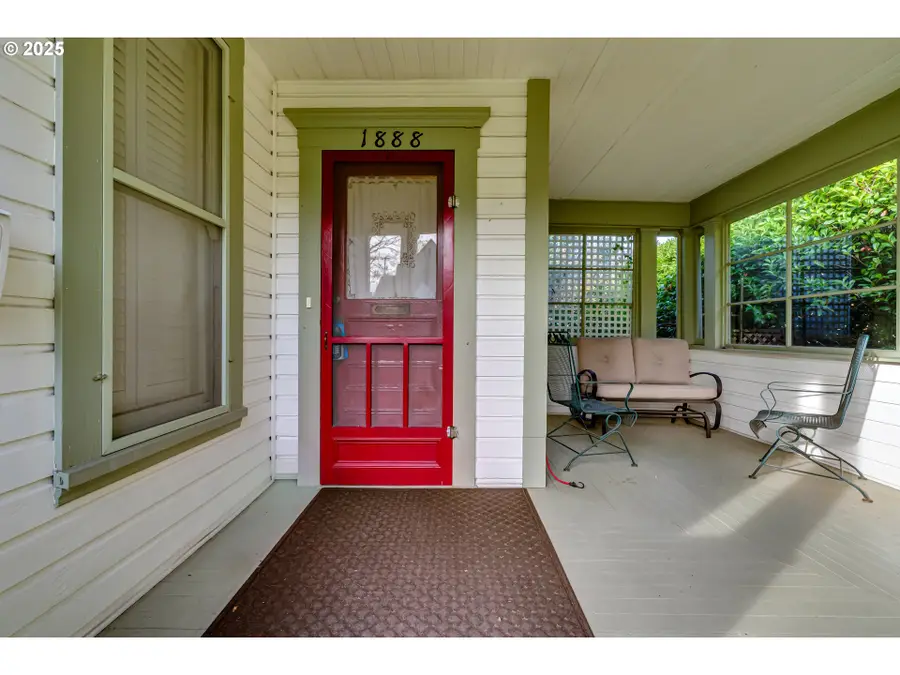 1888 Lincoln St, Eugene, OR 97401 - Image #3