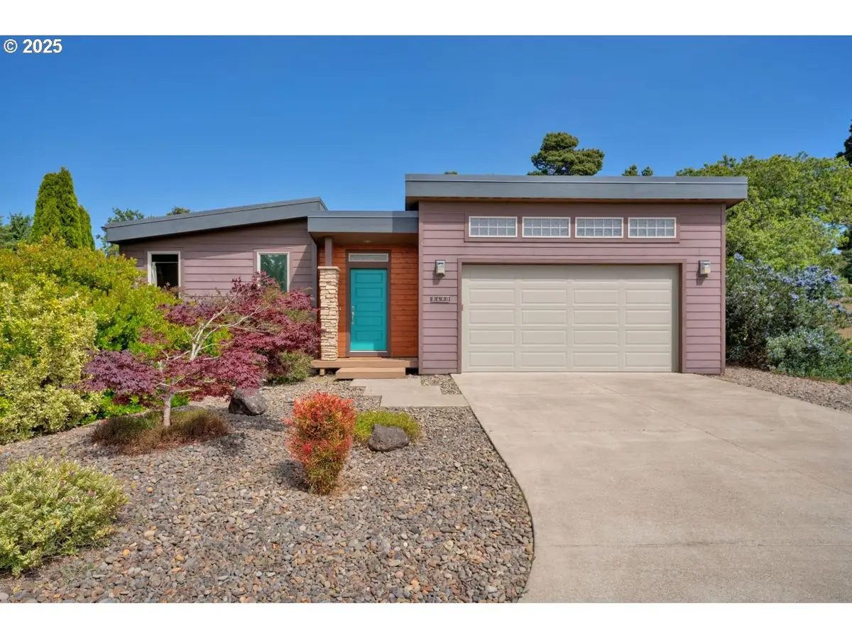 3480 N Rhododendron Dr, Florence, OR 97439 - Image #1