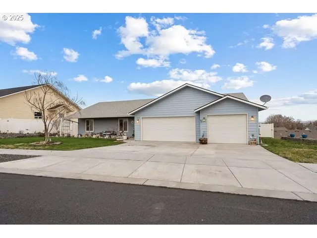 114 SW Desert Sky Dr, Hermiston, OR 97838 - Image #1