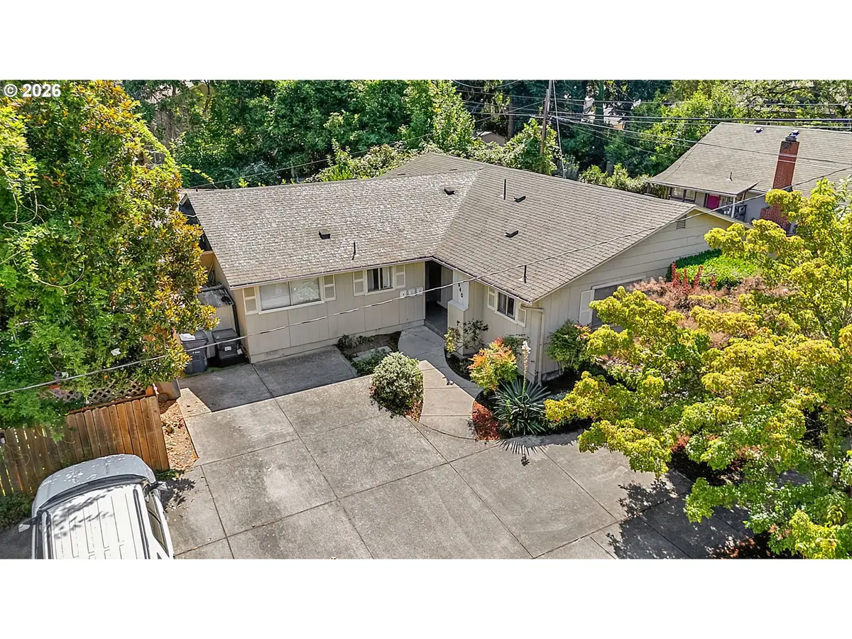 945 Madison St, Eugene, OR 97402 - #1