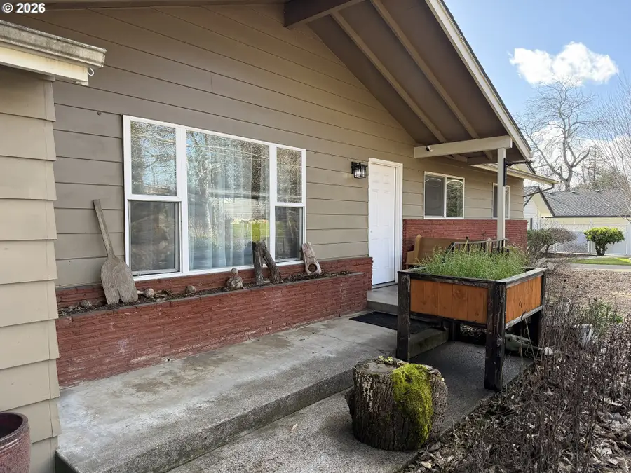 3908 Gifford Pl, Washougal, WA 98671 - #3