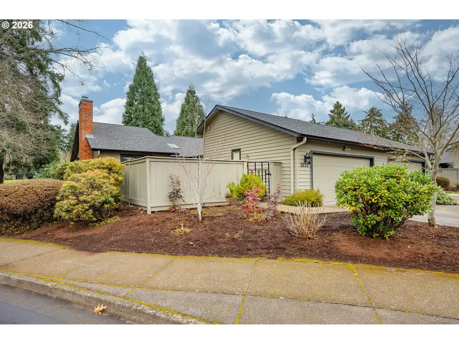1177 Spyglass Dr, Eugene, OR 97401 - Image #2
