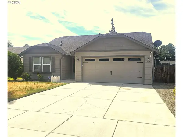 3176 SW Evergreen Ave, Redmond, OR 97756