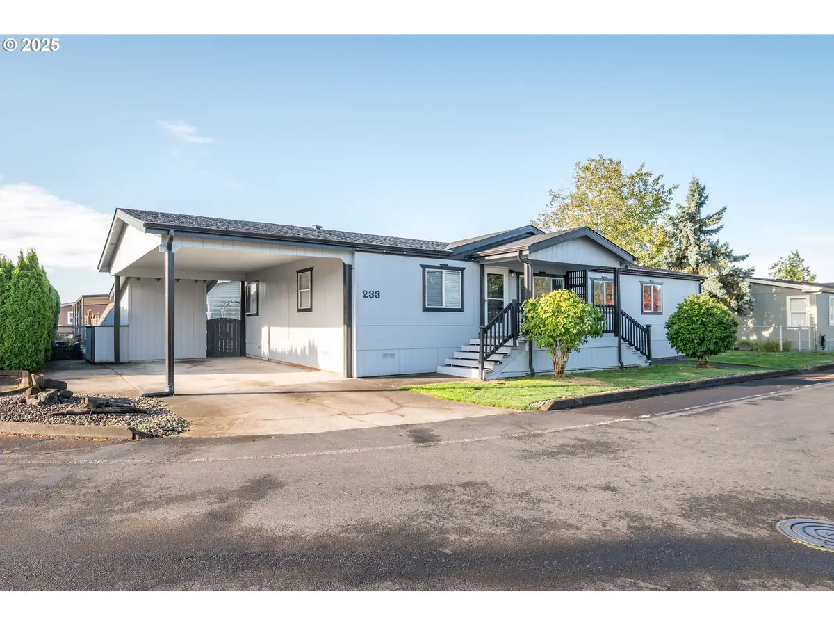 233 Concord Pl, Longview, WA 98632 - Image #1