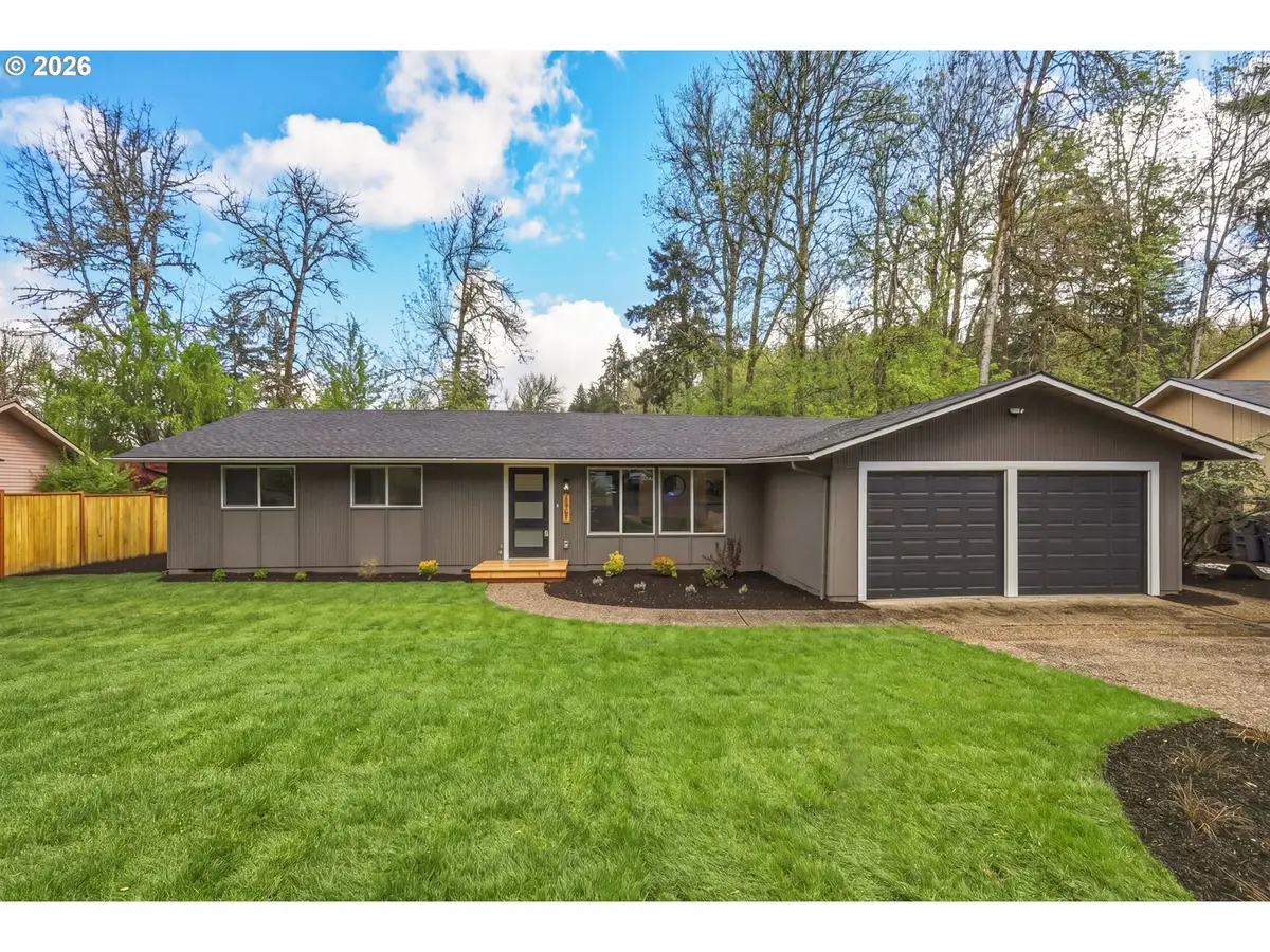 2581 W Windsor Cir, Eugene, OR 97405 - #1