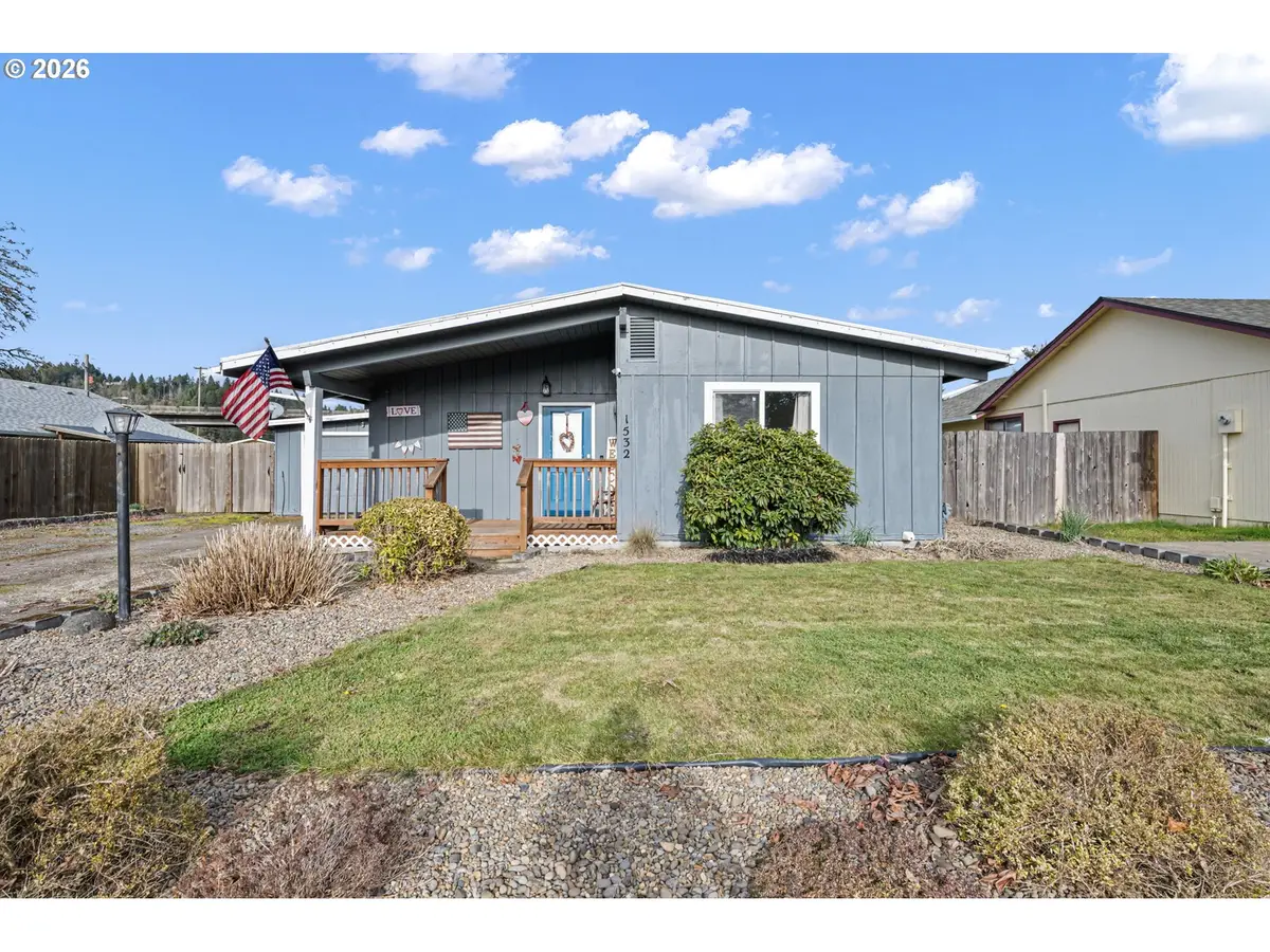 1532 E Chamberlain Ave, Cottage Grove, OR 97424 - Image #1